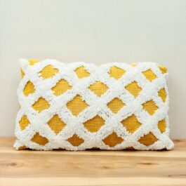 PDIA03 COJIN MOSTAZA ROMBOS 30CMX50CM