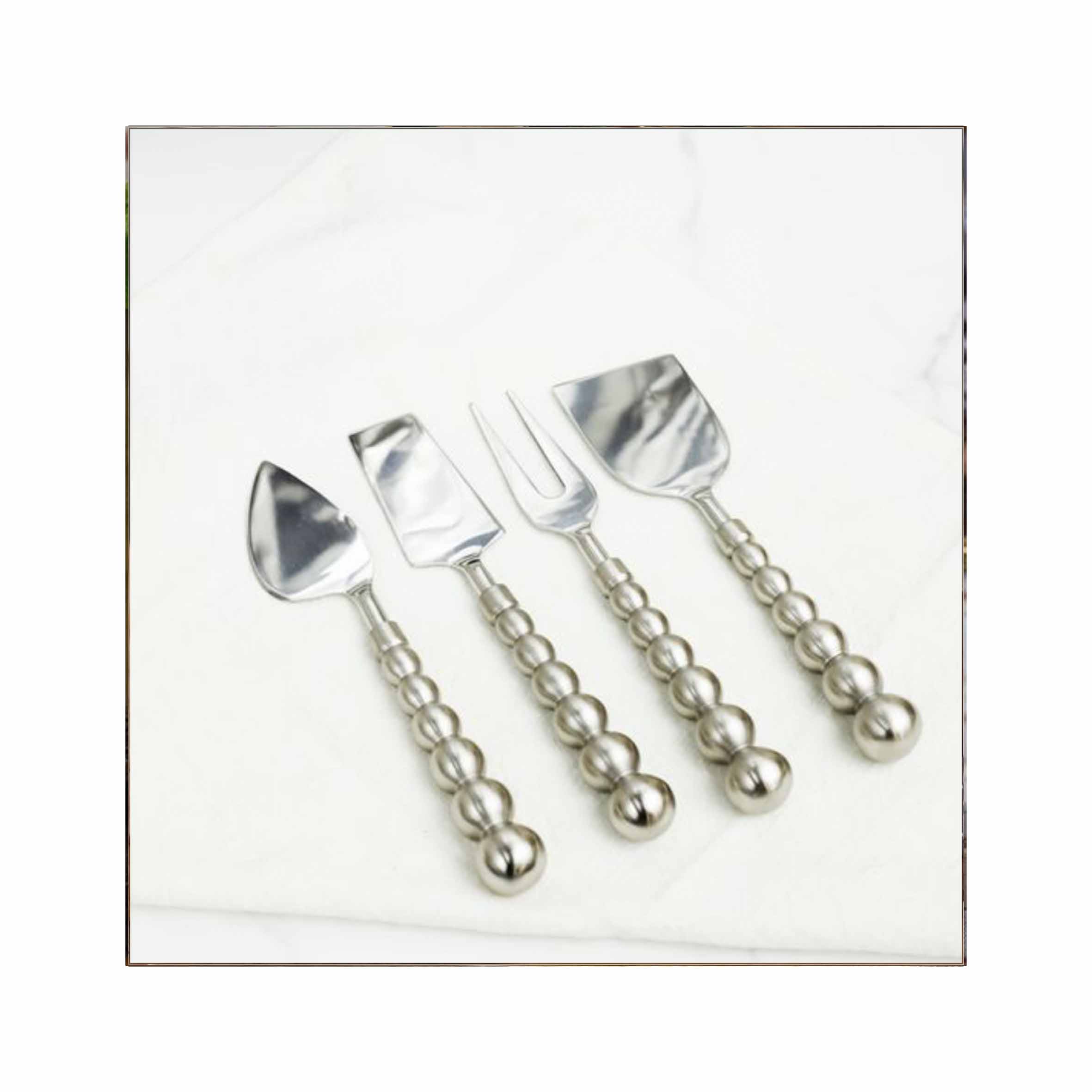 SET/4 PIEZAS DE CUBIERTOS METAL